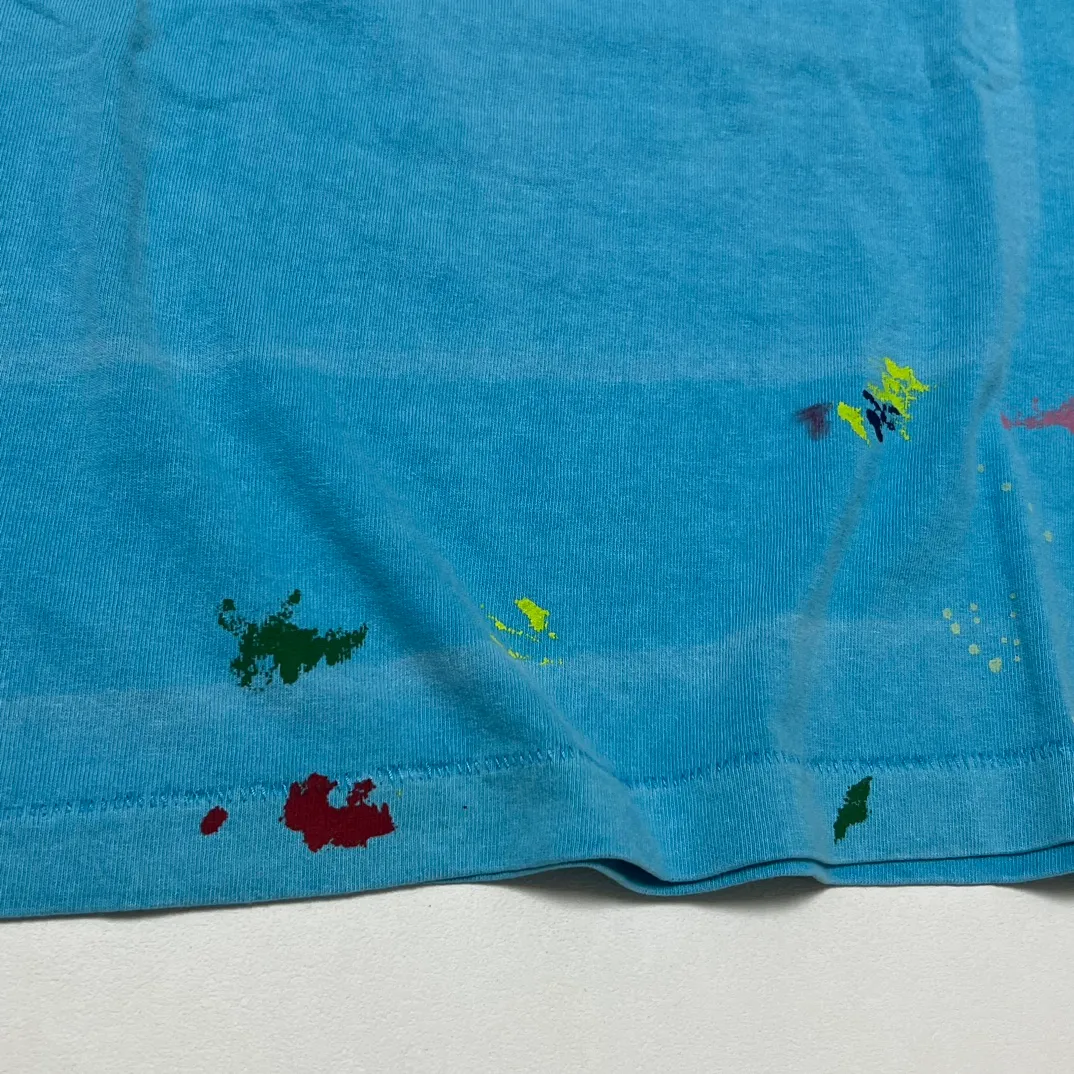 GALLERY DEPT. VINTAGE LOGO PAINTED TEE/Turquoise washed and distressed VINTAGE LOGO retro English pocket short sleeves lake blue S-XL ready-to-wear dyeing, hand-sewn and smeared with horseradish and fried with salt, very heavy industry, manufacturing dark and light fading technology, hand-splashed ink graffiti, genuine acrylic material